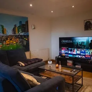 Apartment 1-bed Flat In Ocean Village, Southampton